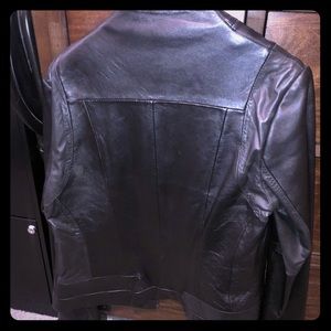 Medium Women’s Wilson authentic leather jacket